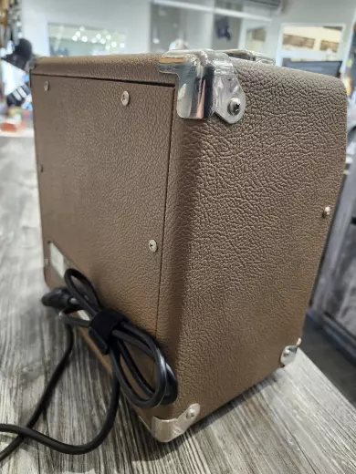 Fender - 231-3700-000 2